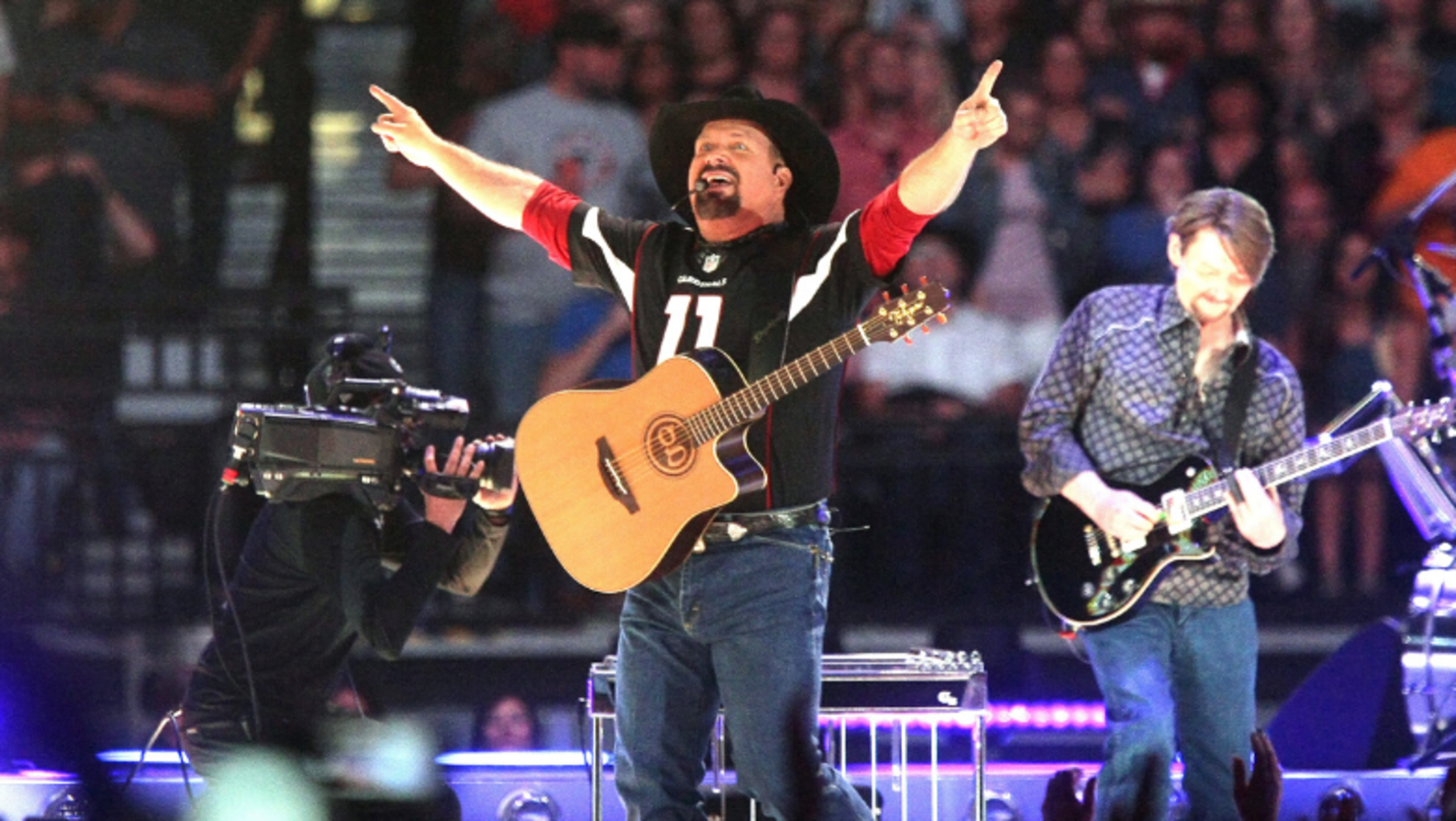 Garth Brooks Will Bring His 'Stadium Tour' To Ohio In 2020