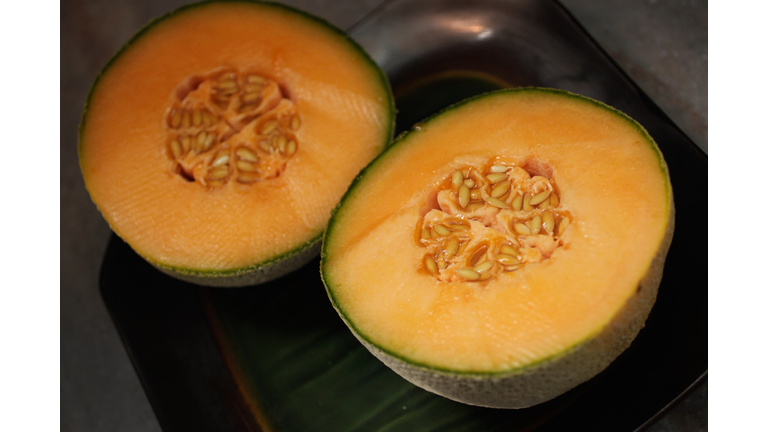 Listeria Outbreak In Cantaloupe Causes Deaths And Illnesses Across 18 States