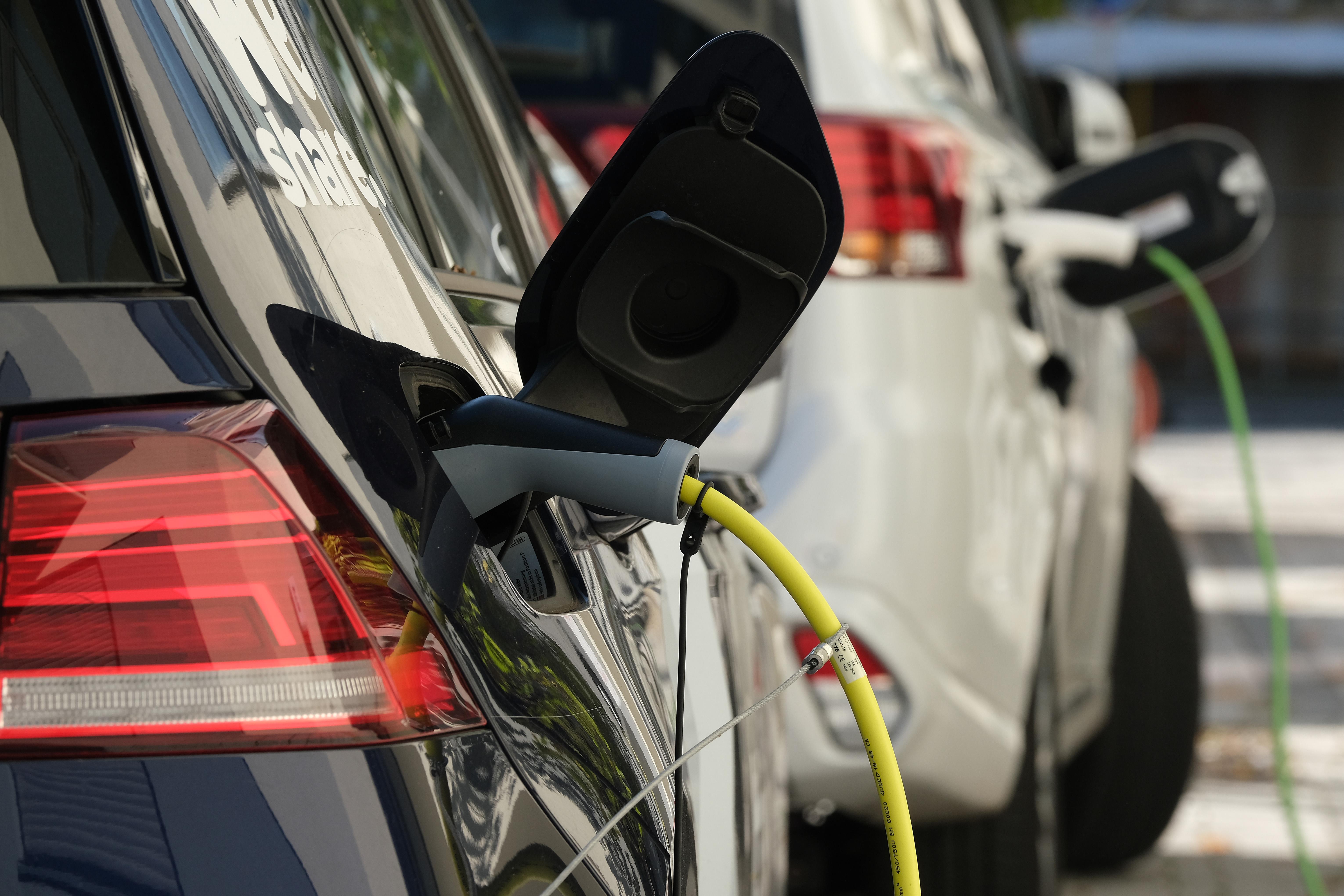 Los Angeles Requires EV Charging Stations On New Development Starting