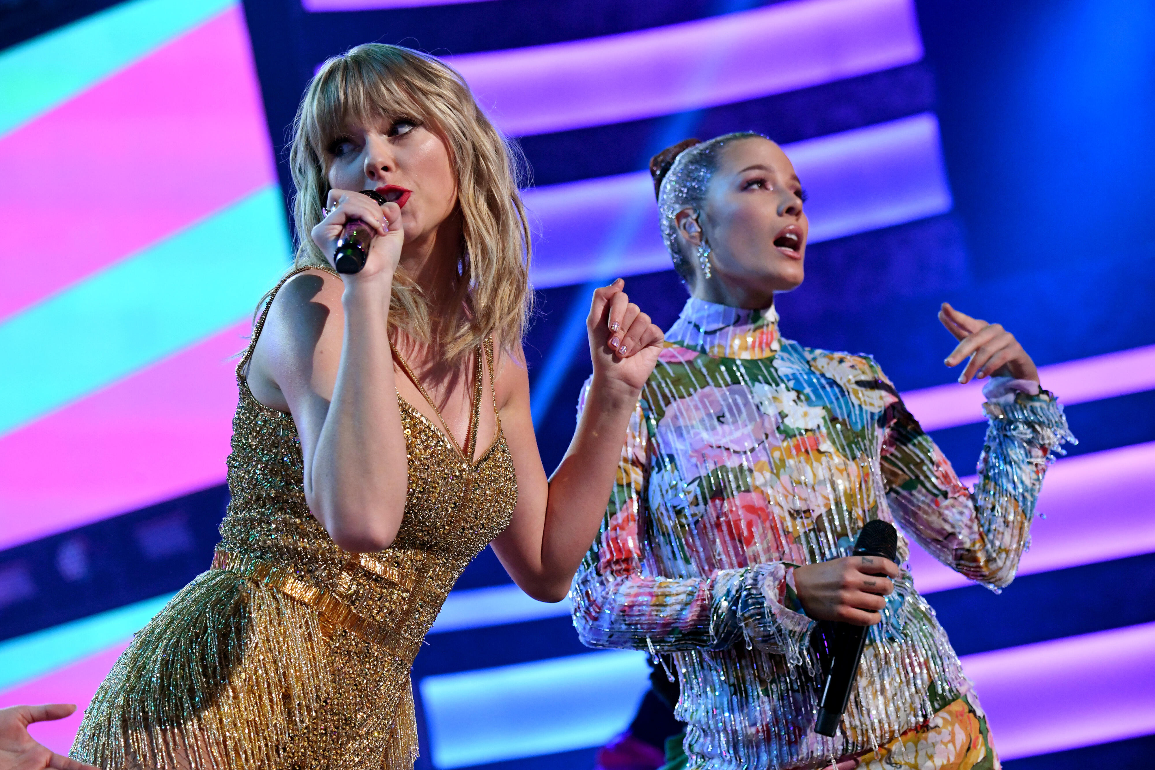 Halsey Surprises Taylor Swift With Tons of Jingle Ball Birthday ...