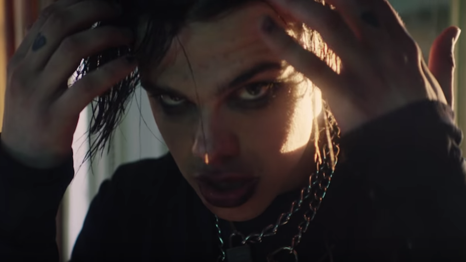 YUNGBLUD Shares Origin Story In Inspirational 'Lonely Together' Short ...