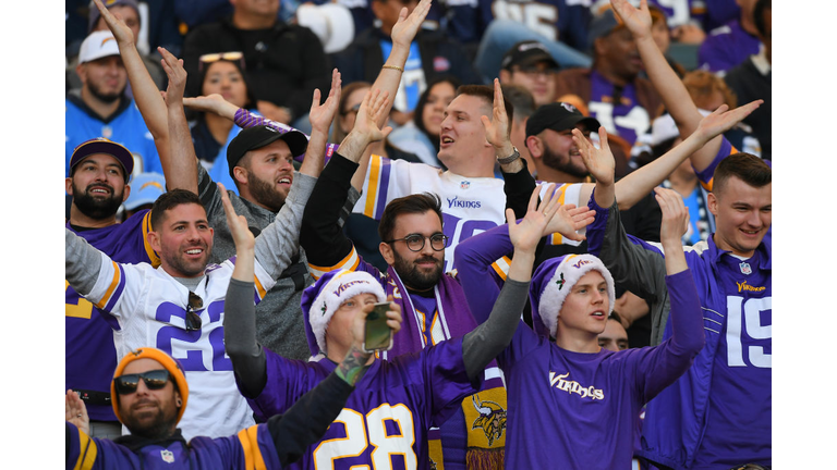 Minnesota Vikings v Los Angeles Chargers