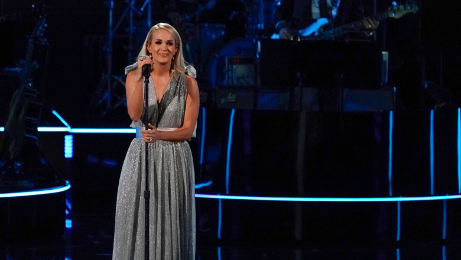 Carrie Underwood Tributes Linda Ronstadt At 2019 Kennedy Center Honors