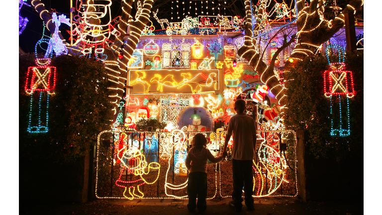 Suburbia Lights Up For Christmas