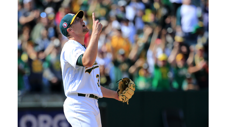 Los Angeles Angels v Oakland Athletics