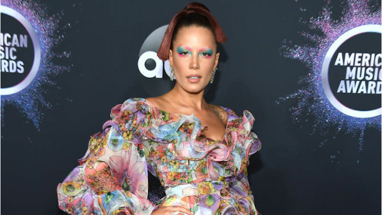 2019 American Music Awards - Red Carpet