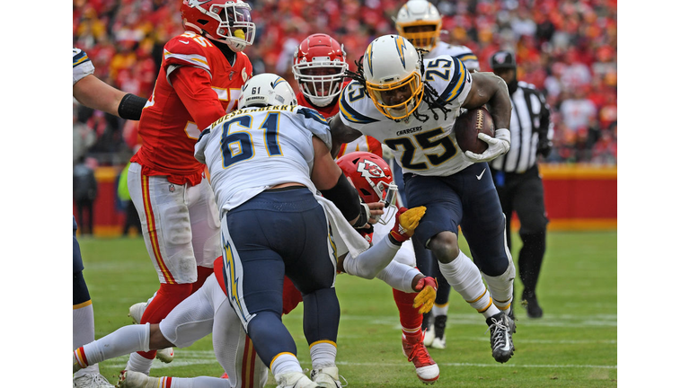 Los Angeles Chargers v Kansas City Chiefs