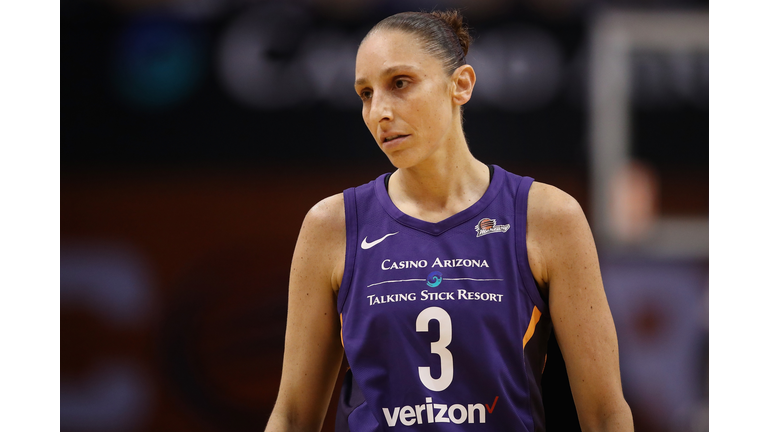 Connecticut Sun v Phoenix Mercury