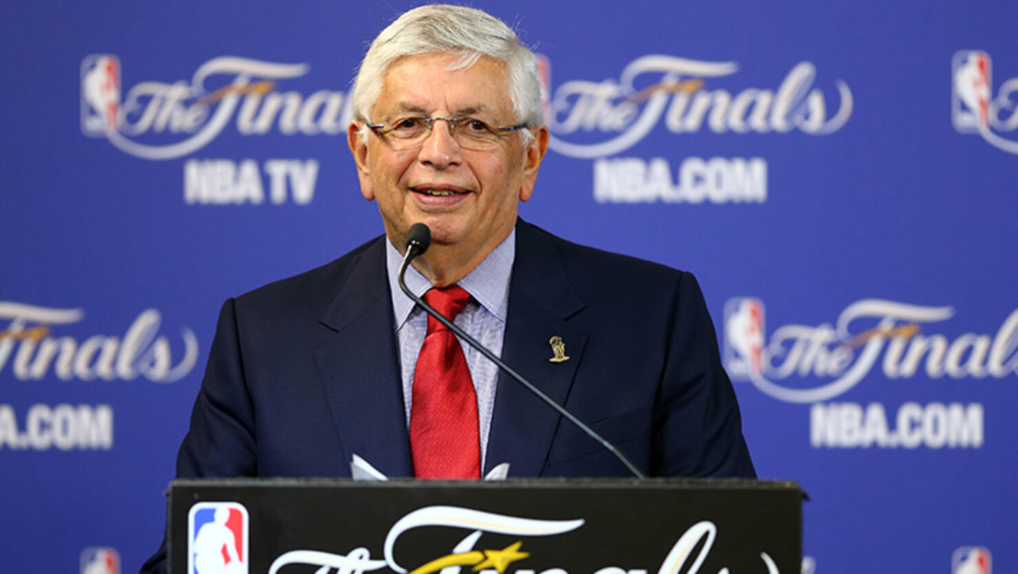 David Stern, Former NBA Commissioner, Dies at 77