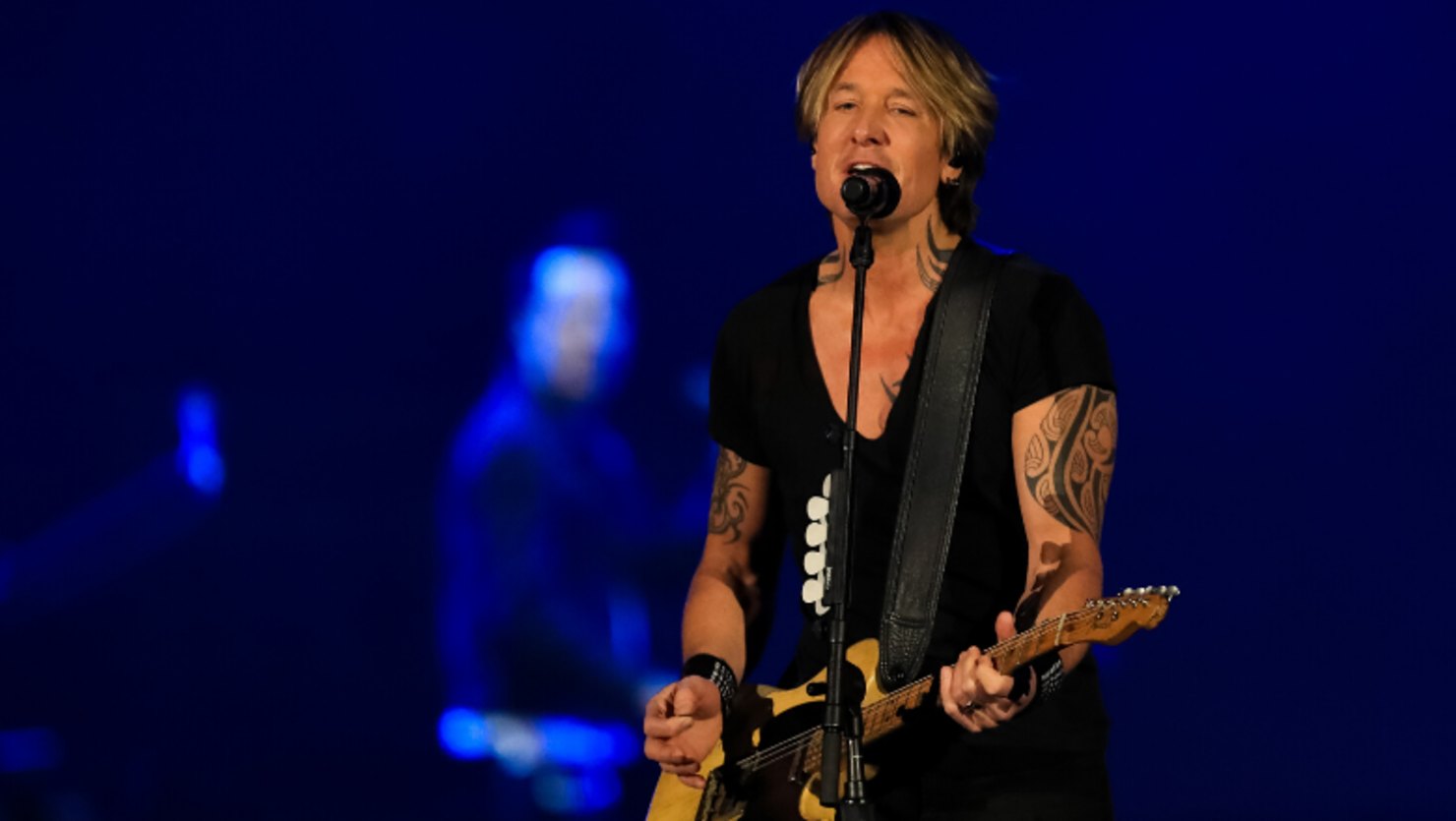 Keith Urban And Stevie Nicks Duet In Nashville On New Year's Eve