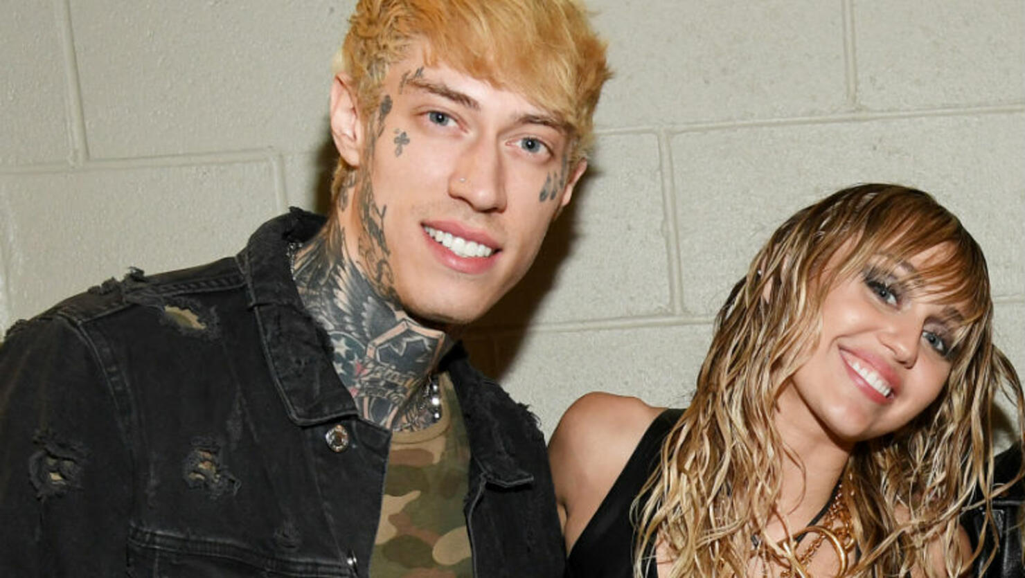 Trace Cyrus Sends Love To His Sister Miley As He Calls Off Engagement 0536