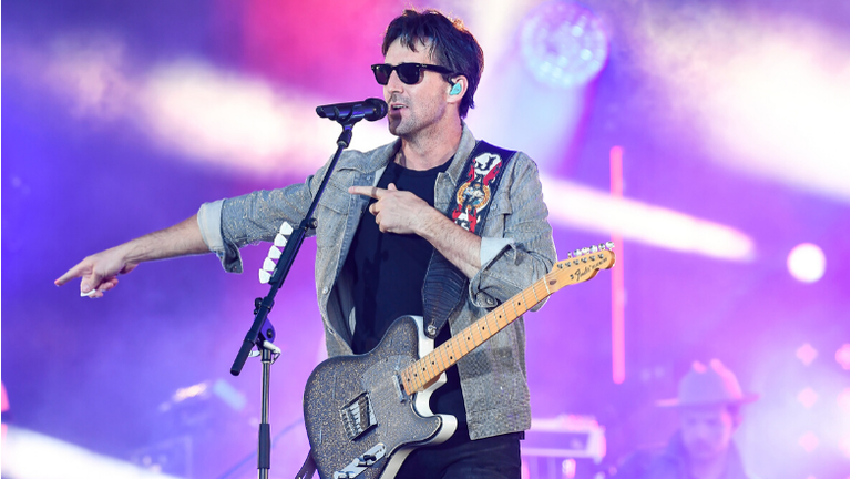Jake Owen Broke His Wrist But Stays Positive, Says He's A 'Fast Healer'