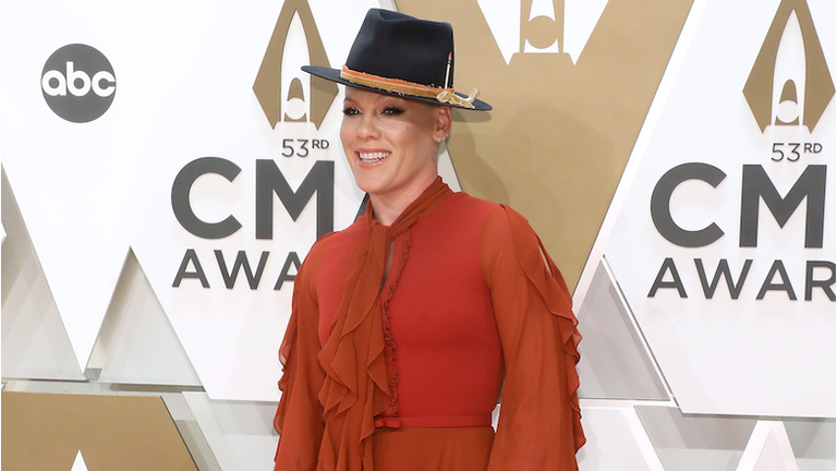 The 53rd Annual CMA Awards - Arrivals