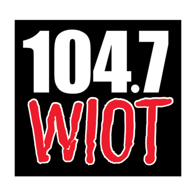 104.7 WIOT logo