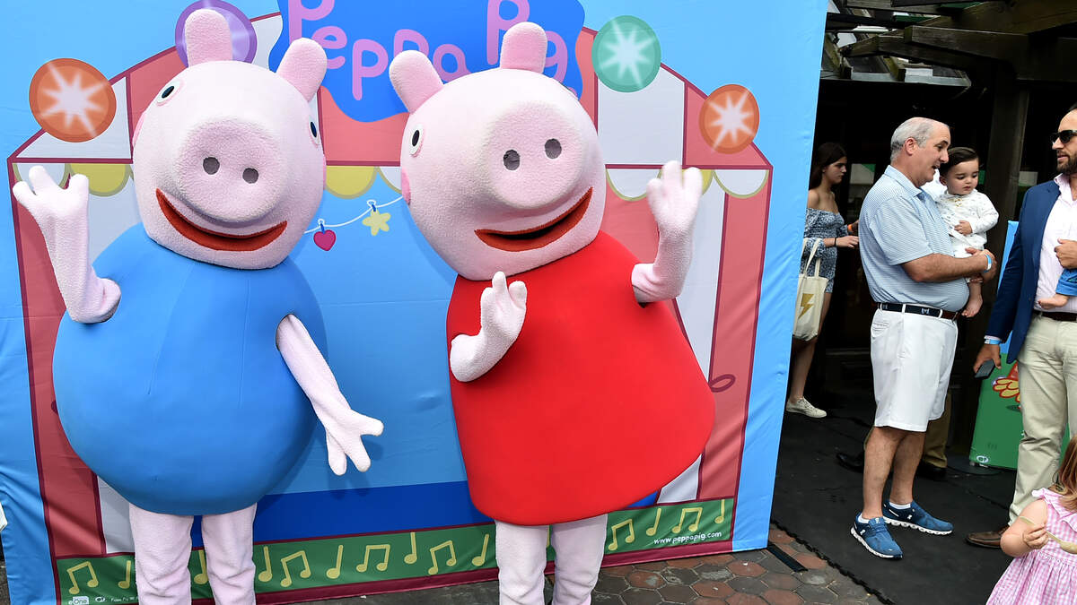 Woodfield Mall replaces Rainforest Cafe with Peppa Pig