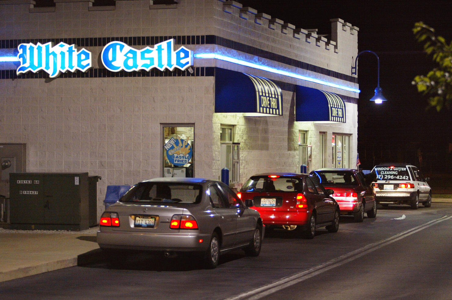 Fast-Food Restaurants Cater To Late-Night Hunger