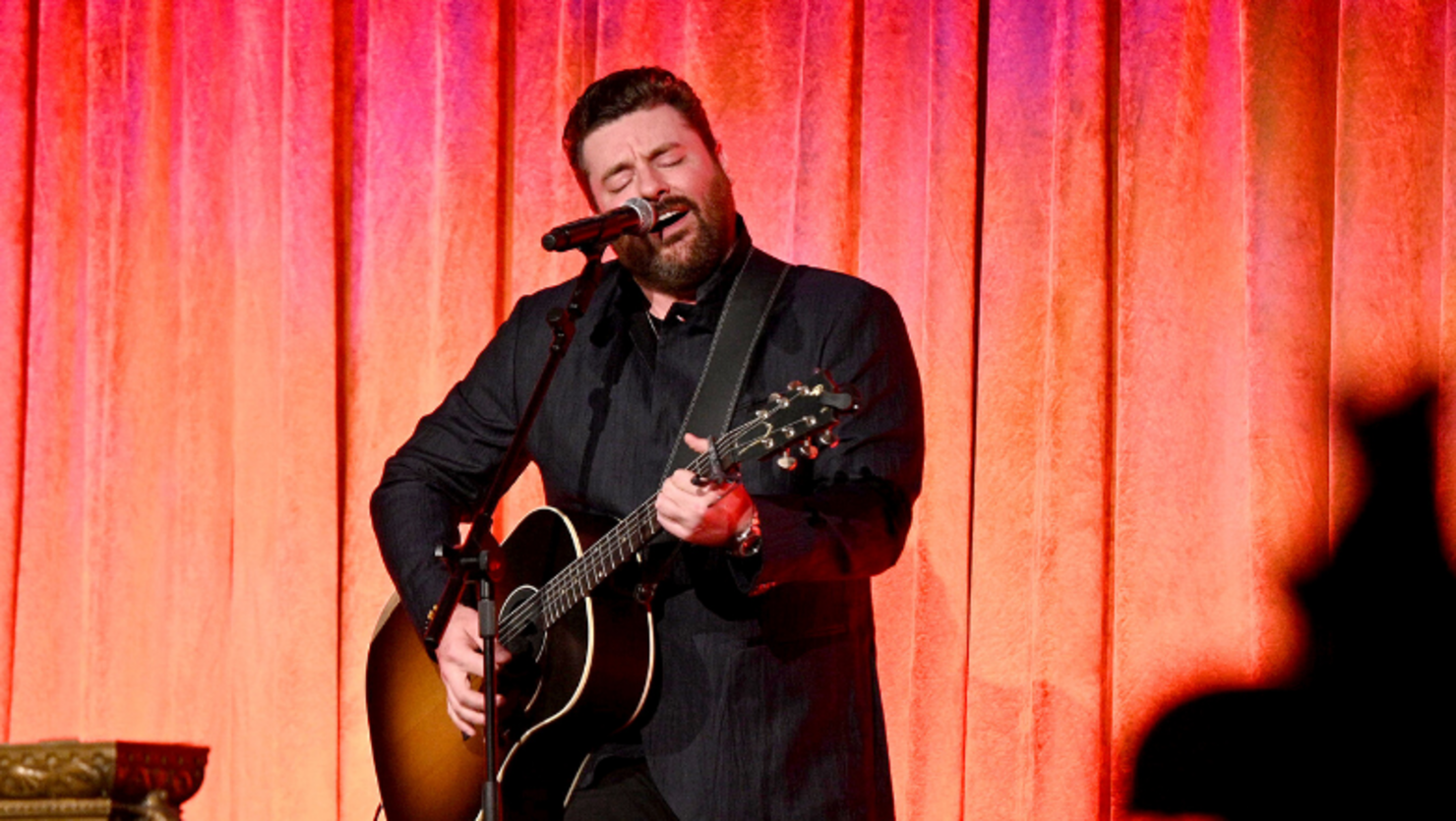 Chris Young Announces 2020 Town Ain't Big Enough Tour With Scotty McCreery
