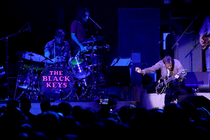 The Black Keys Close Out Alter Ego 2020 Relive Their Set