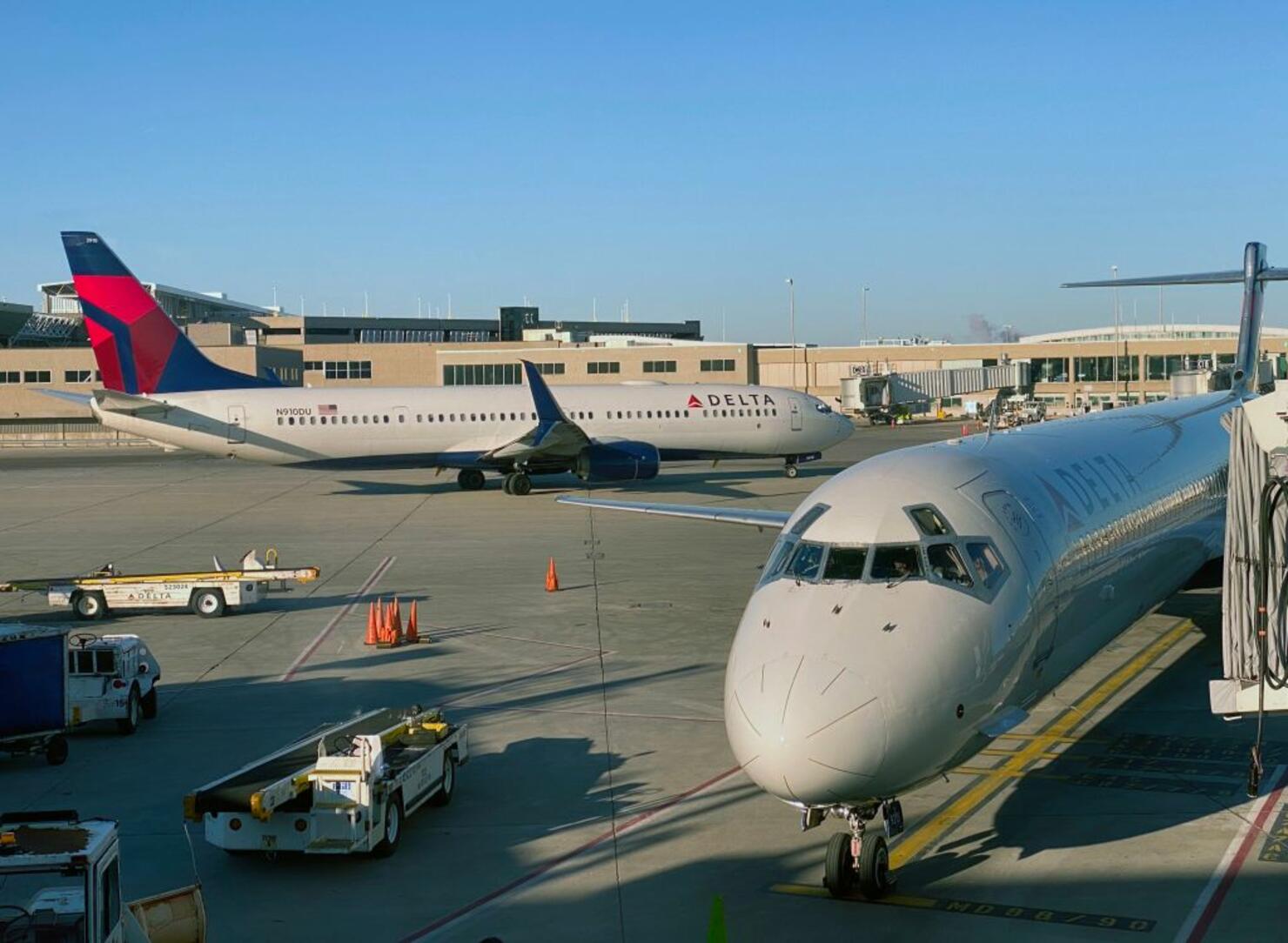 US-AVIATION-TRANSPORT