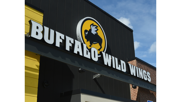 Buffalo Wild Wings Exterior In Jacksonville