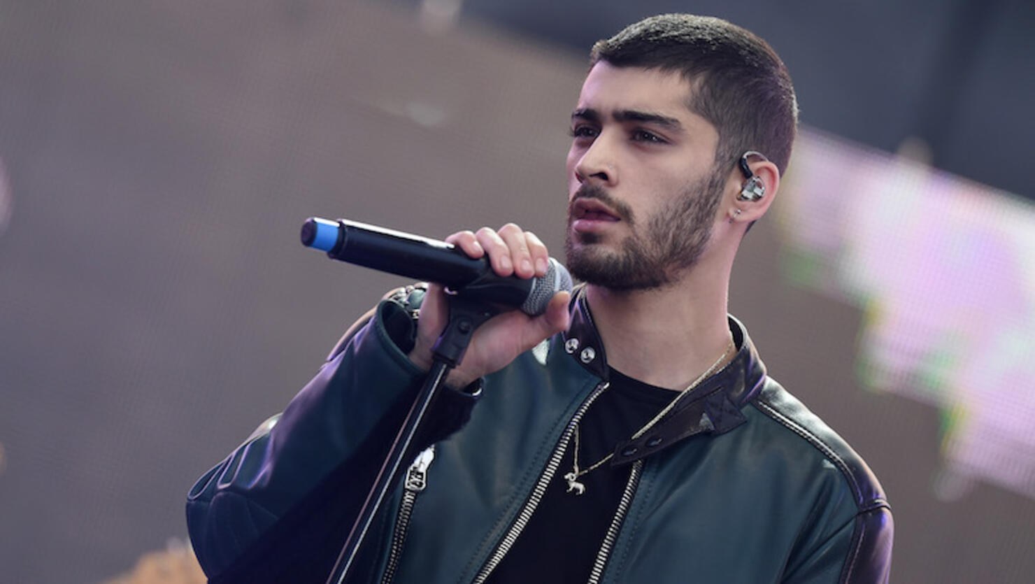 Zayn Malik Fans Concerned As He Breaks Silence With Teary Eyed Photo 