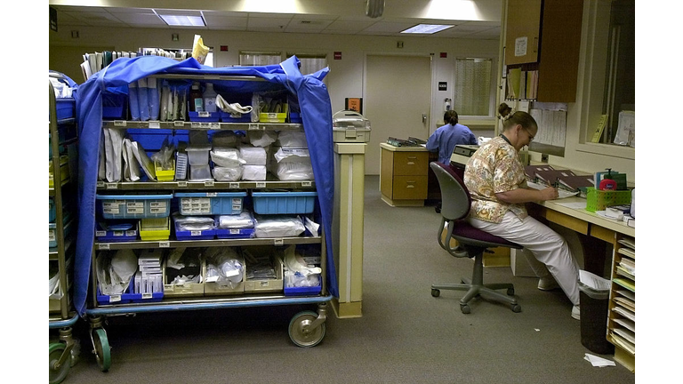 Katherine Grandchamp, a nurse at Kaiser Permanente Woodland Hills Medical Center, fill in a patient'