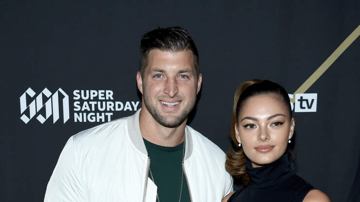 Tim Tebow & Wife Demi Leigh Share Photo's Of Their Wedding | B101 | Tracy Lynn