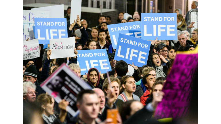 'Stand for Life' Rally Takes Place in Sydney