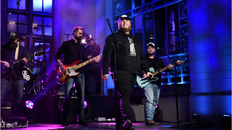 Luke Combs Gives Rowdy Performances During 'Saturday Night Live' Debut