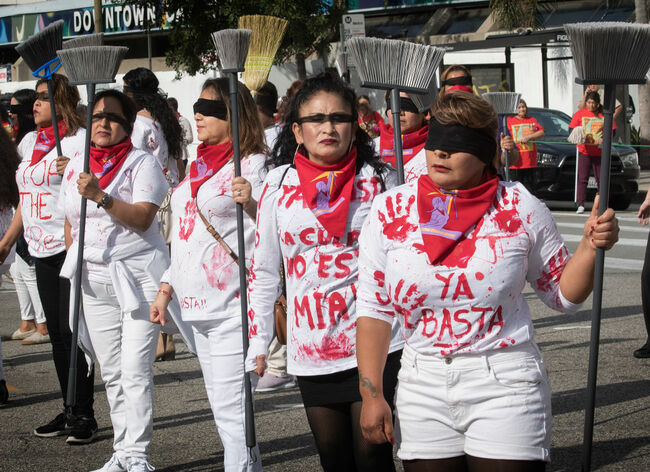US-DEMONSTRATION-WOMEN-JANITOR