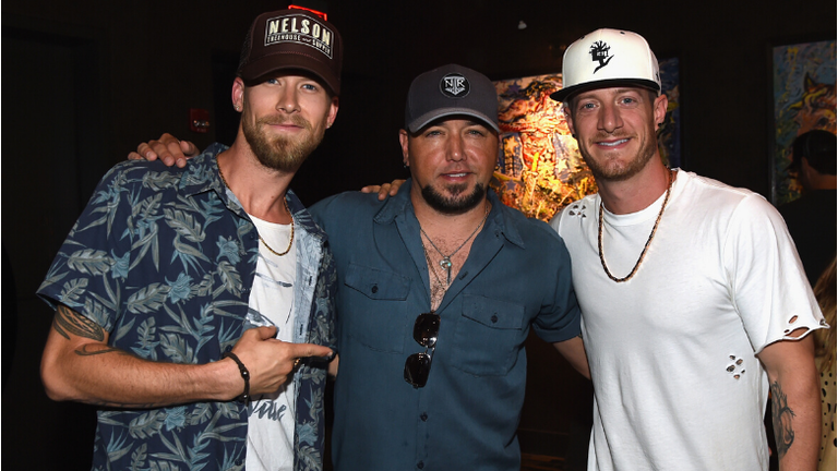 Jason Aldean And Florida Georgia Line Launch New Wolf Moon Bourbon