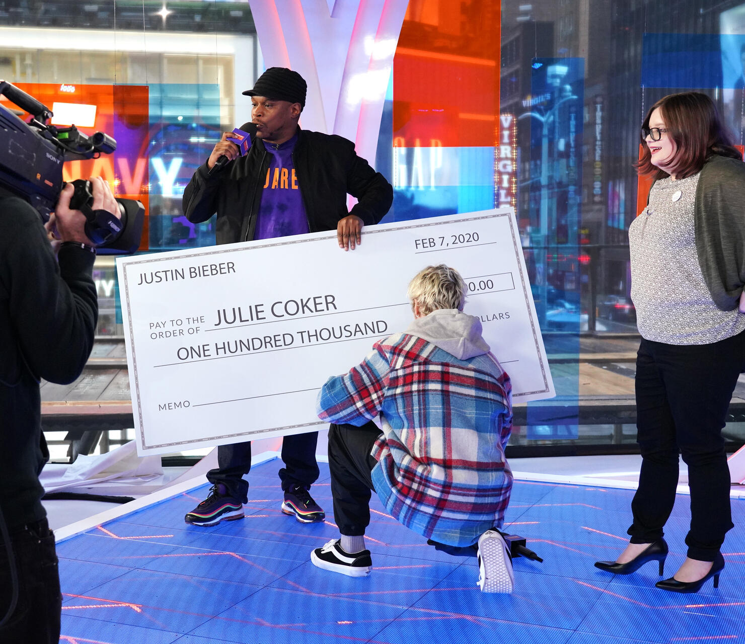 Justin Bieber Storms MTV’s “Fresh Out Live” and Makes a Superfan’s Dreams Come True