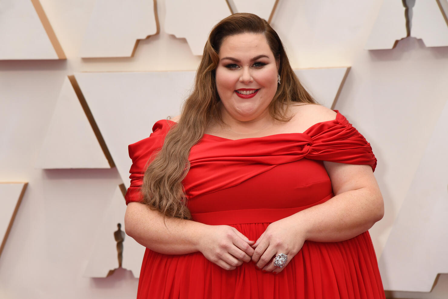 Chrissy Metz Delivers Emotional Performance Of 'I'm Standing With You