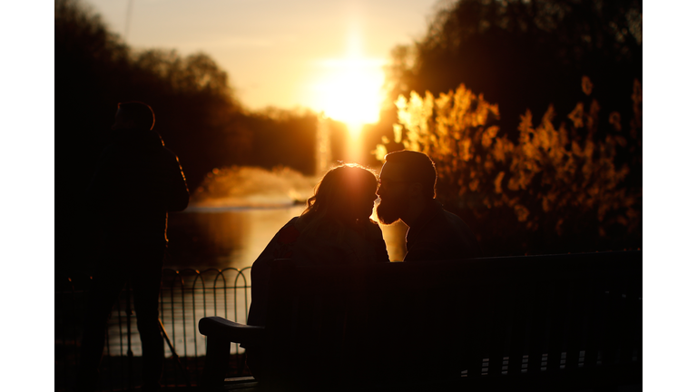 BRITAIN-WEATHER-VALENTINES-LIFESTYLE