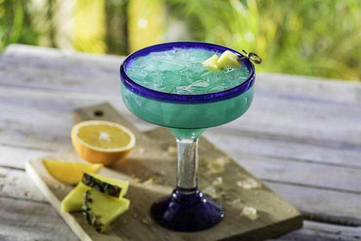 Bahama Breeze Will Offer 2 Margaritas On National Margarita Day Iheartradio