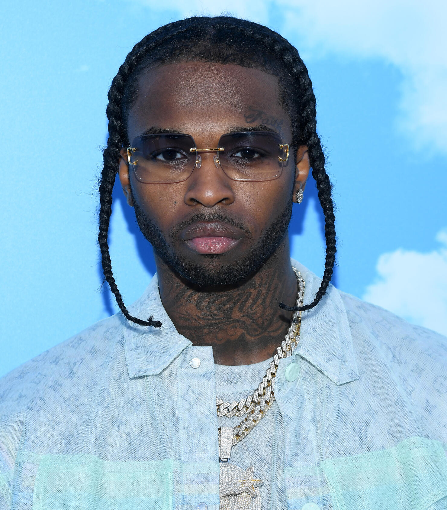 Louis Vuitton : Photocall - Paris Fashion Week - Menswear F/W 2020-2021