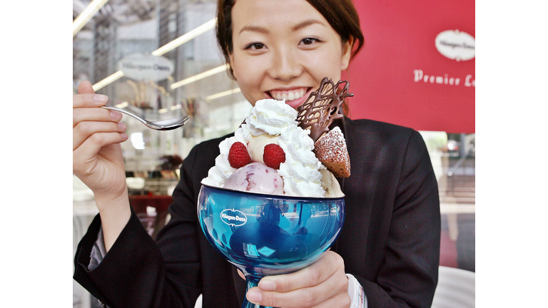 An employee of American ice cream giant