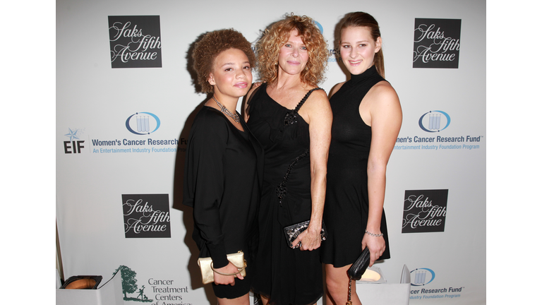 EIF Women's Cancer Research Fund's 16th Annual "An Unforgettable Evening" Presented By Saks Fifth Avenue - Red Carpet