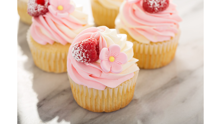 Vanilla and raspberry cupcakes