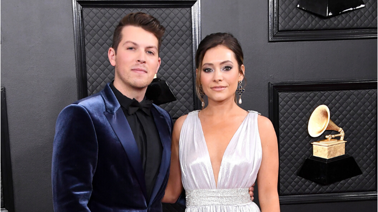 Maddie & Tae's Taylor Dye Marries Josh Kerr