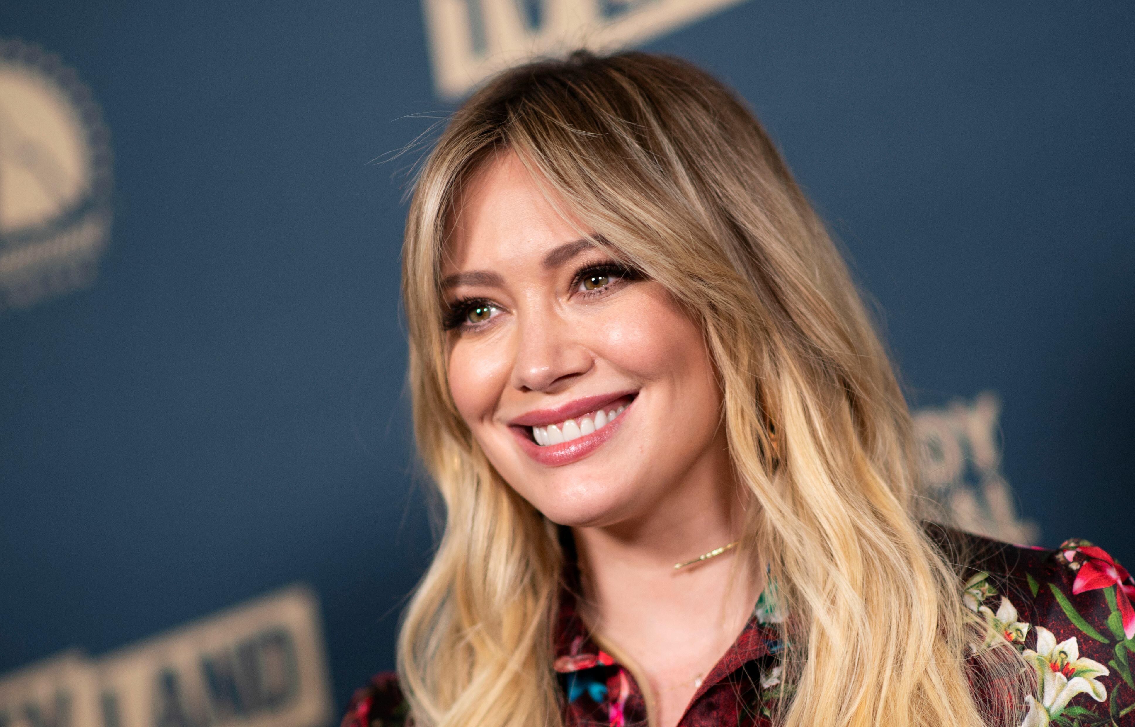 The Reason Why Disney+ Halted 'Lizzie McGuire' Reboot Was Just Revealed  - Thumbnail Image