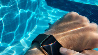 College Student Sets Record Walking Under Water 