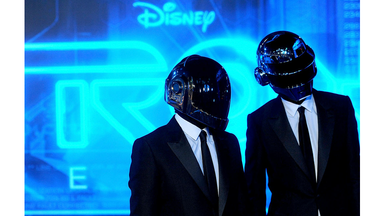 Disney has announced that a third installment of theTron movie franchise is happening. ATron television series was supposed to air on Disney+ but was scrapped and soon afterward the world started circulating rumors about Tron 3coming to the big screen. 