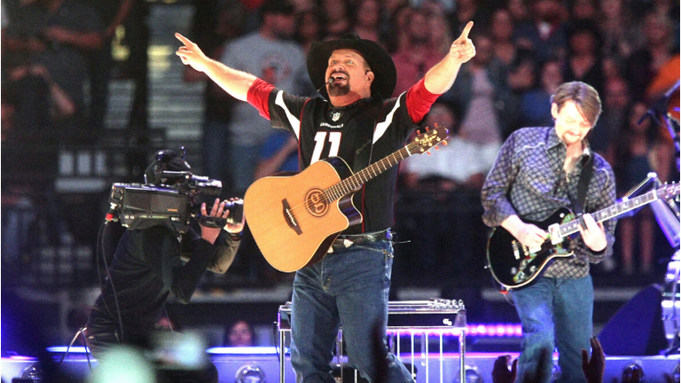Garth Brooks To Perform First Major Show At Allegiant Stadium In Las Vegas