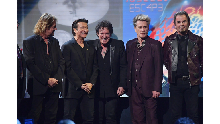 32nd Annual Rock & Roll Hall Of Fame Induction Ceremony - Show