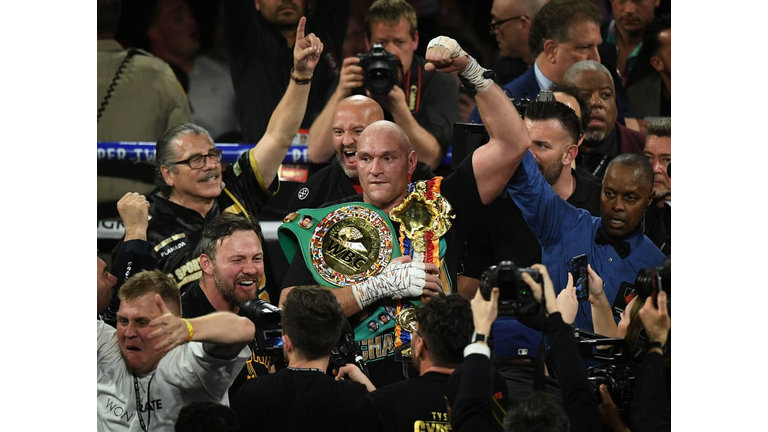 BOX-HEAVY-WORLD-USA-GBR-WILDER-FURY