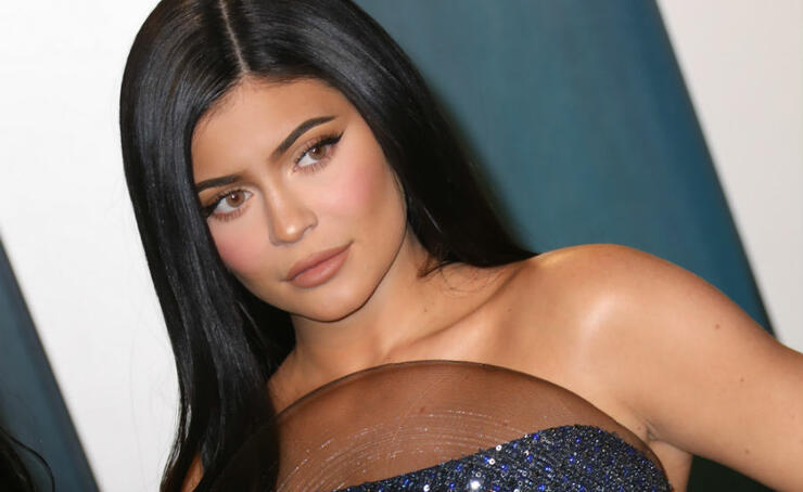 Kylie Jenner Shares Super Rare Look At Her Natural Hair Without