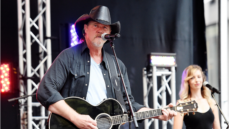 Trace Adkins Signs Record Deal, Announces New Single, 'Better Off'