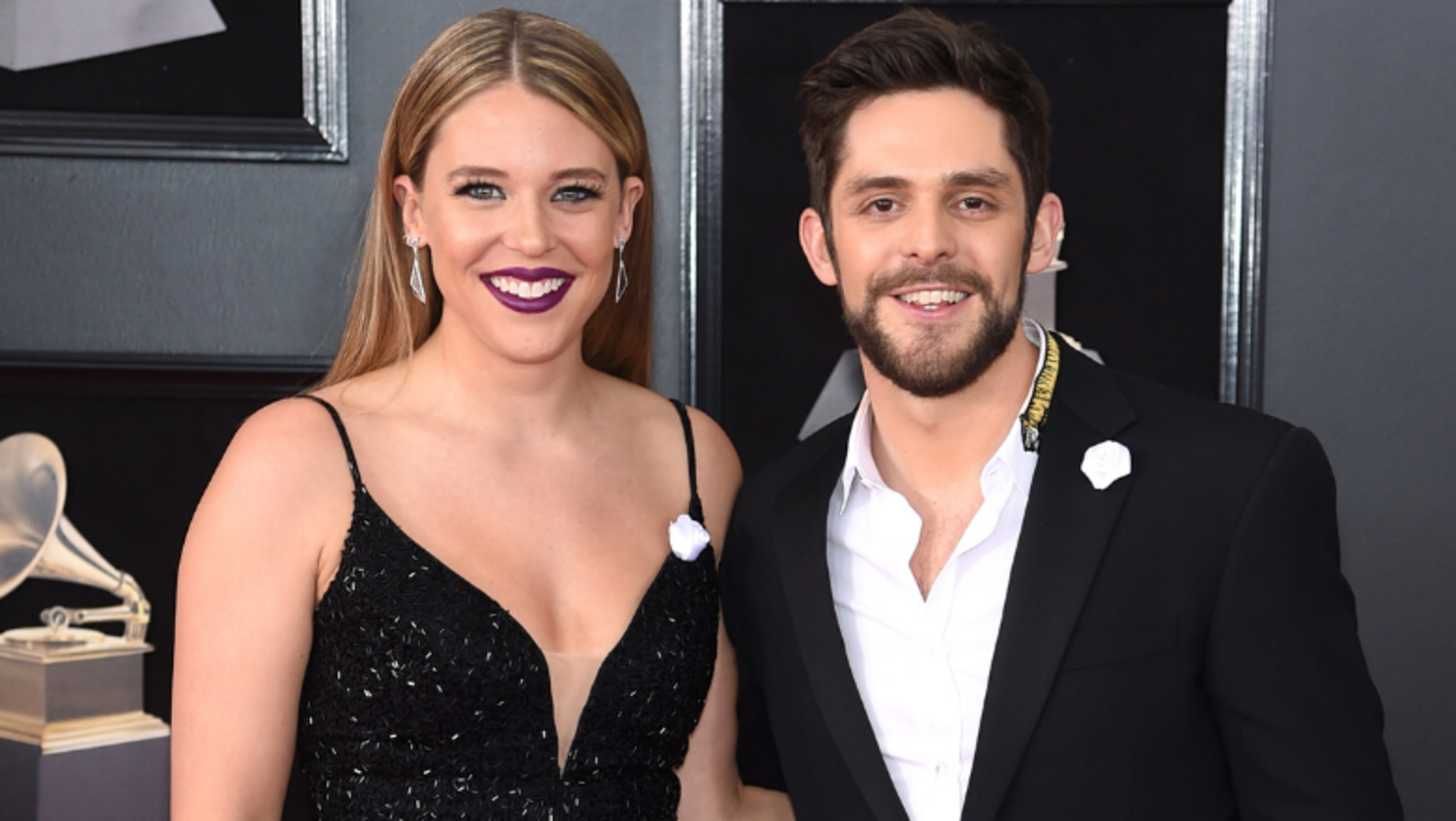 Thomas Rhett's Wife, Lauren Akins, Let Daughter Willa Gray Do Her Makeup