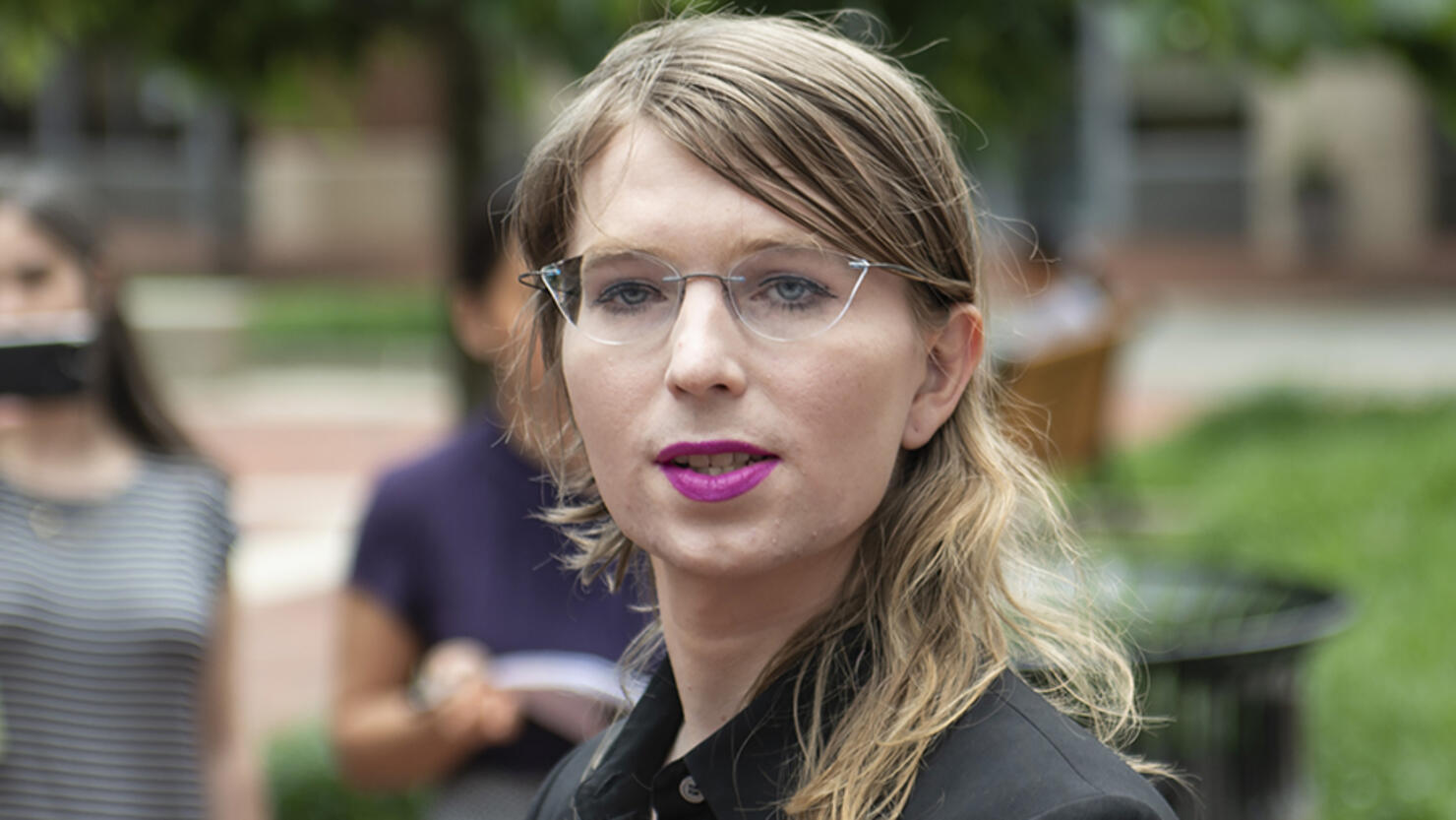 Judge Orders Chelsea Manning To Be Released From Jail Iheart 